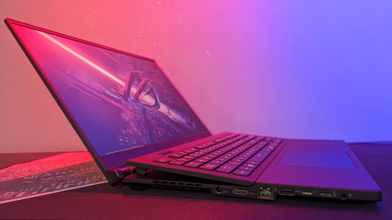 ROG Zephyrus S17